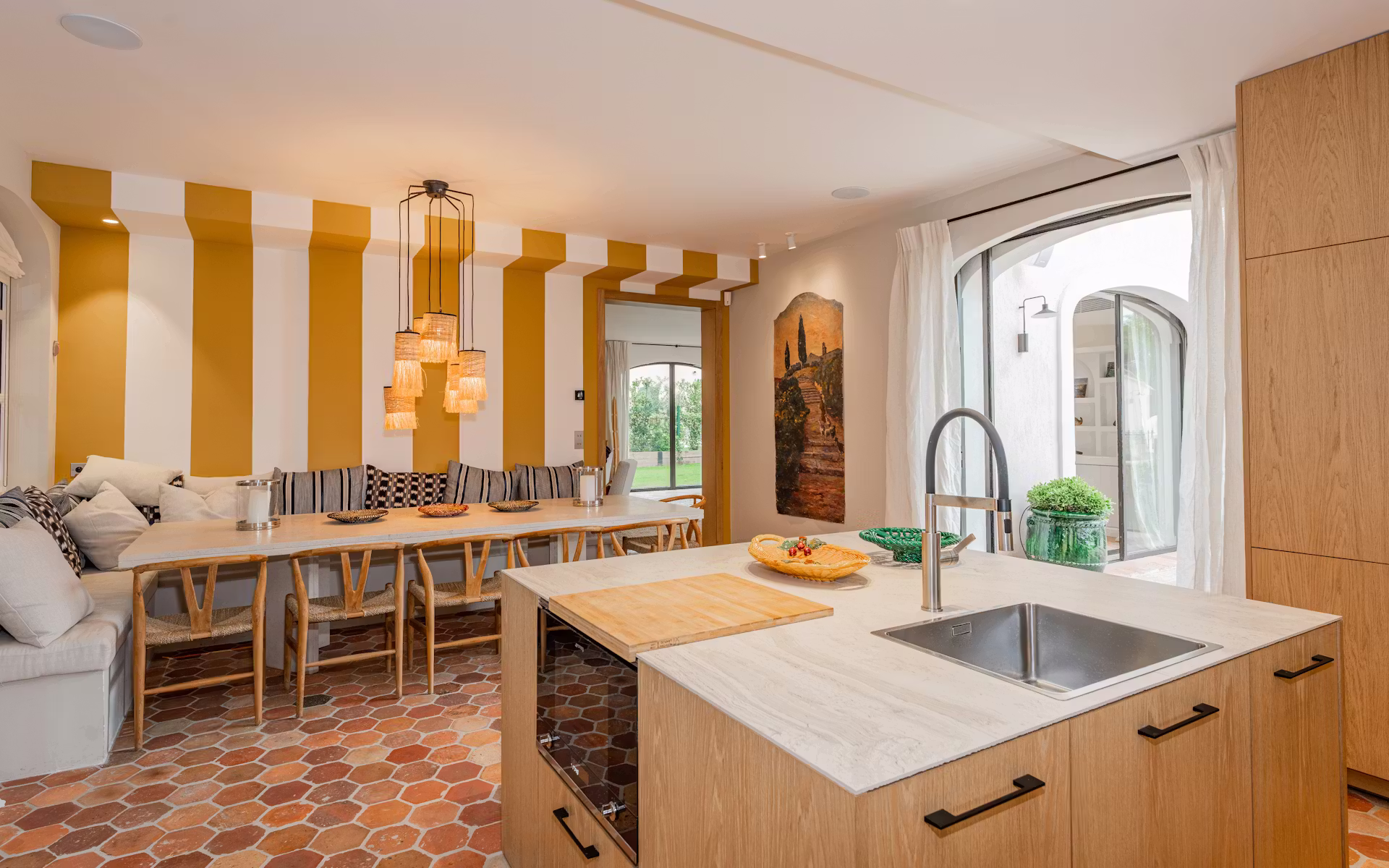 Aljaca, 6 bedrooms, Saint-Tropez — photo 1 of 26