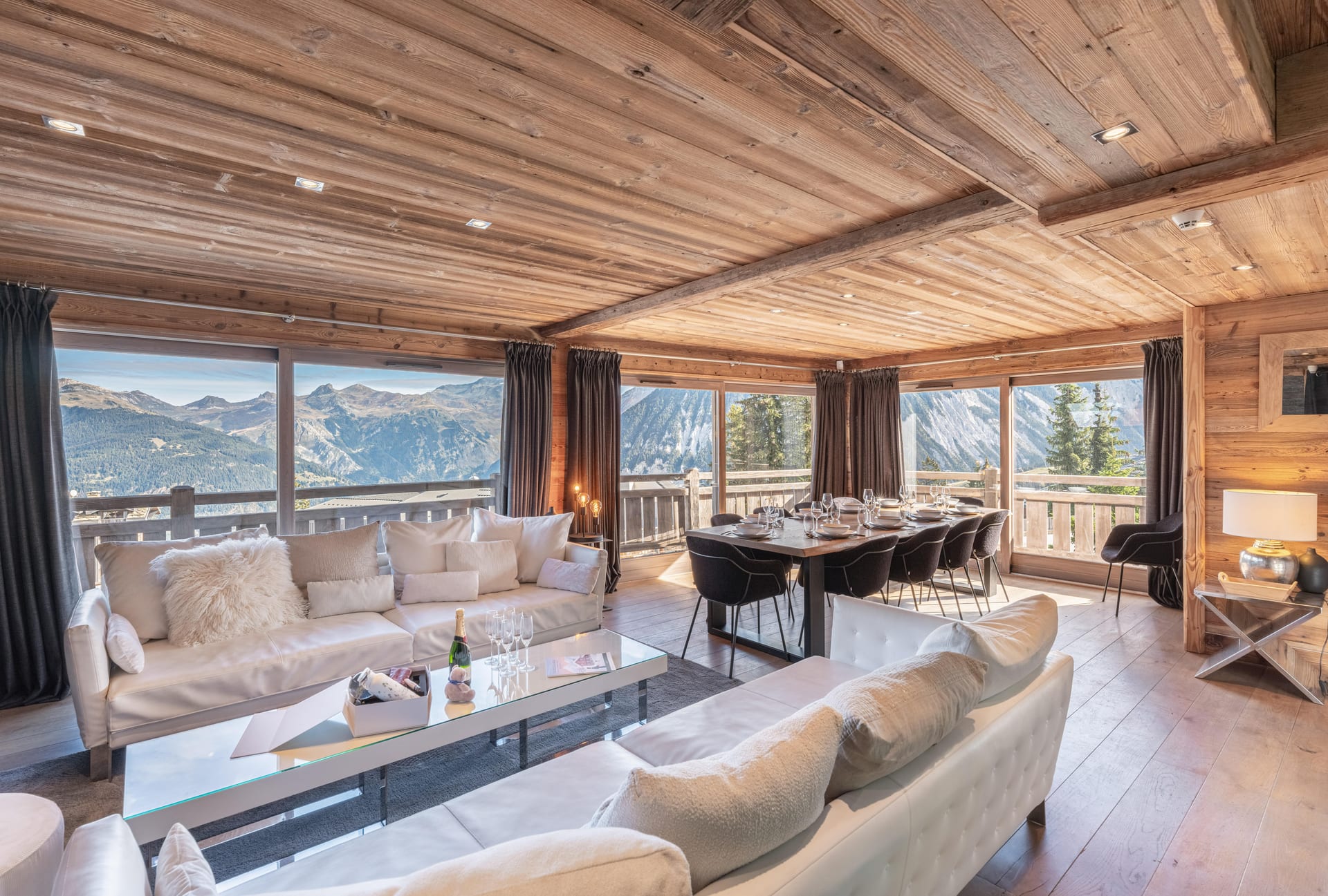 Chalet Eden, 5 bedrooms, Courchevel — photo 1 of 31