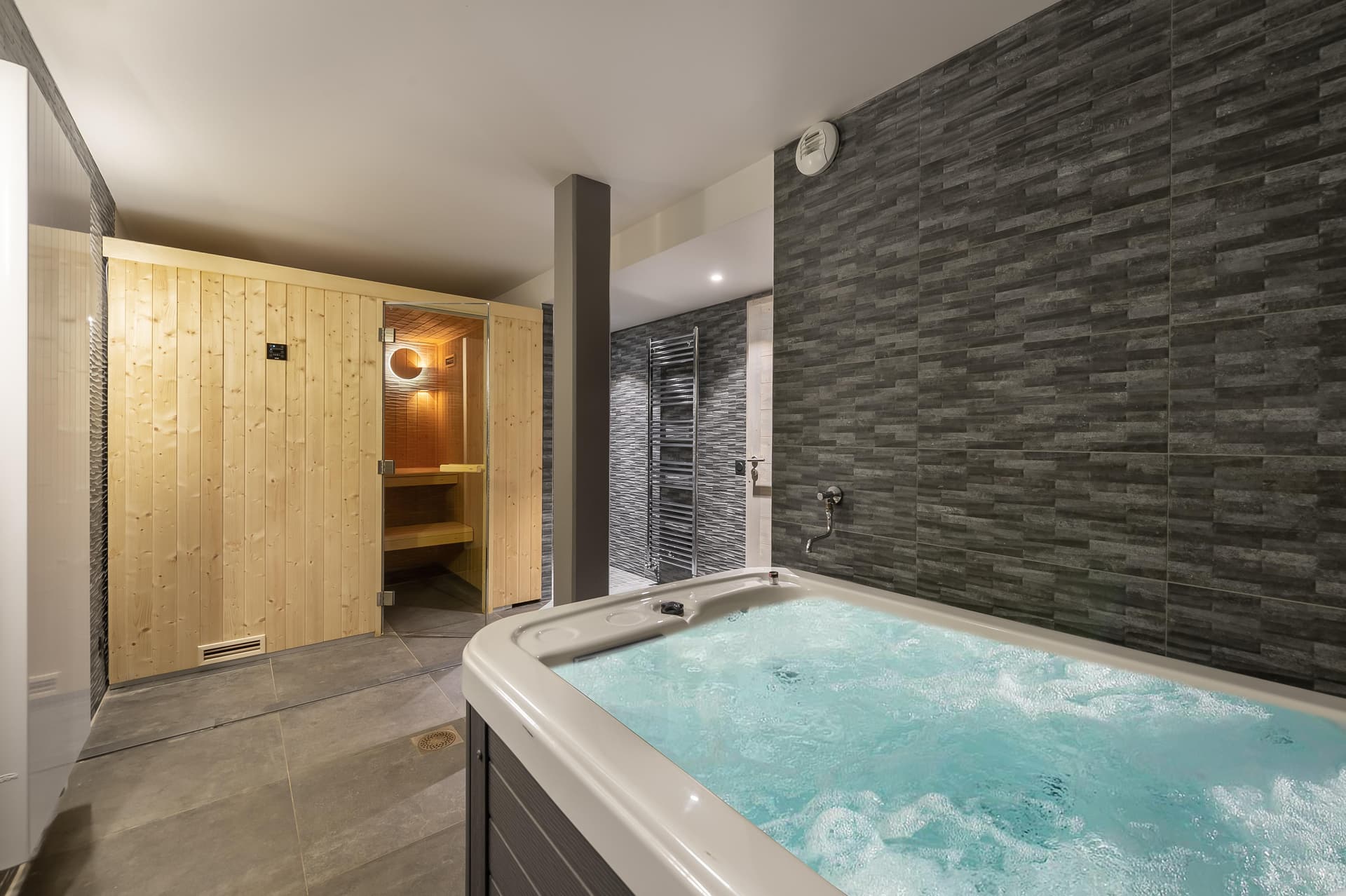 Chalet Manara — Espace de vie — photo 4 sur 29