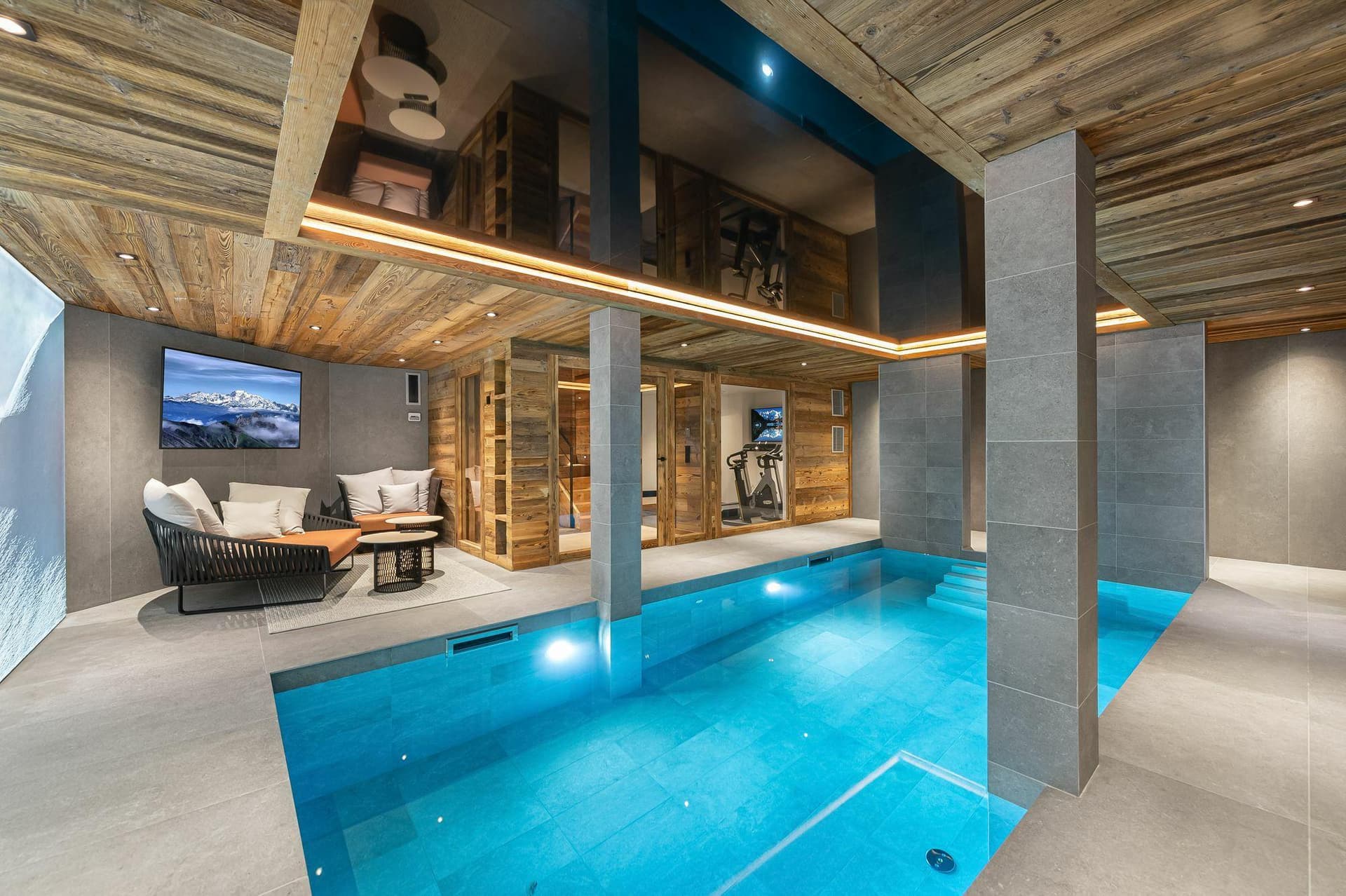 Chalet San Pietro — Living space — photo 4 of 40