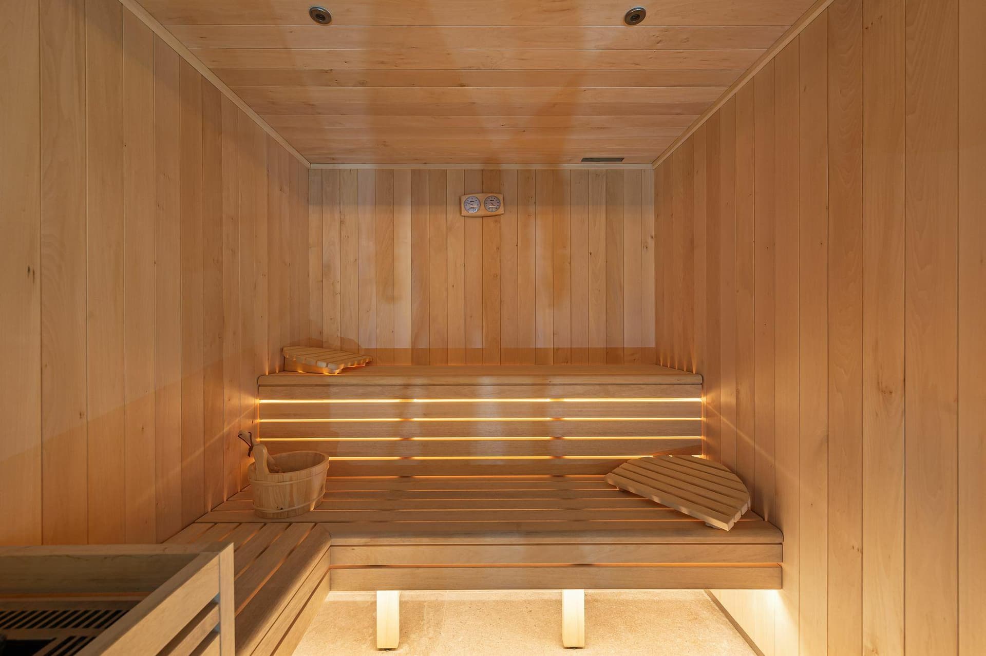 Chalet San Pietro — Bathroom — photo 7 of 40