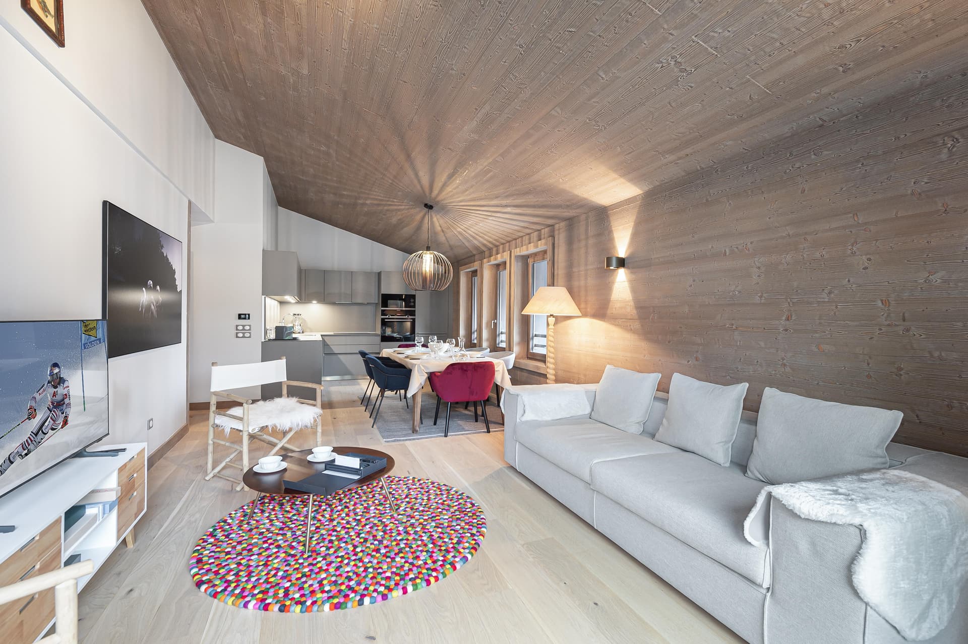 Appartement Stallion A26 — Living space — photo 4 of 27