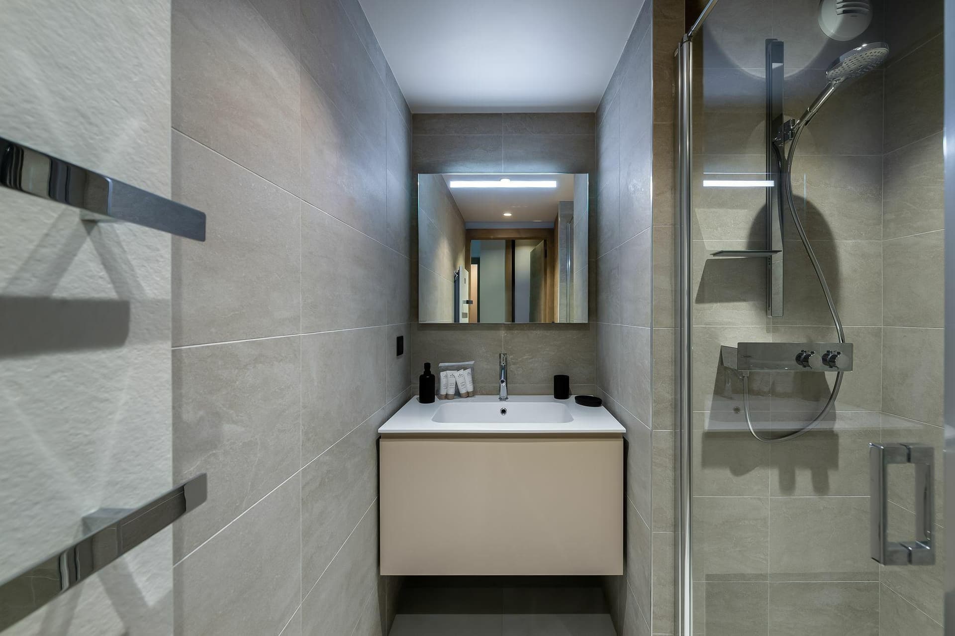 Appartement Stallion A02 — Architectural detail — photo 5 of 20