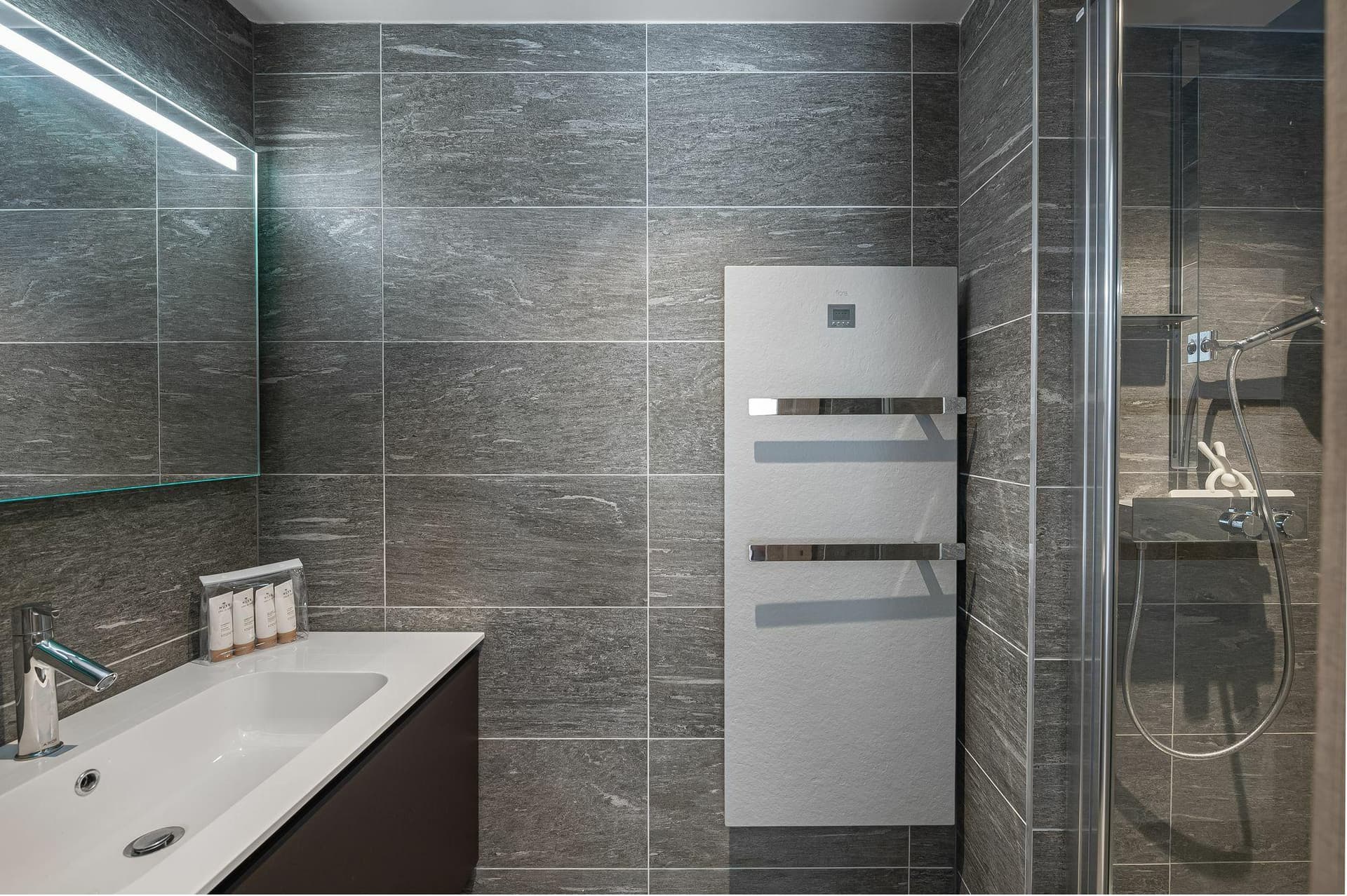 Appartement Stallion A12 — Salle de bain — photo 7 sur 19