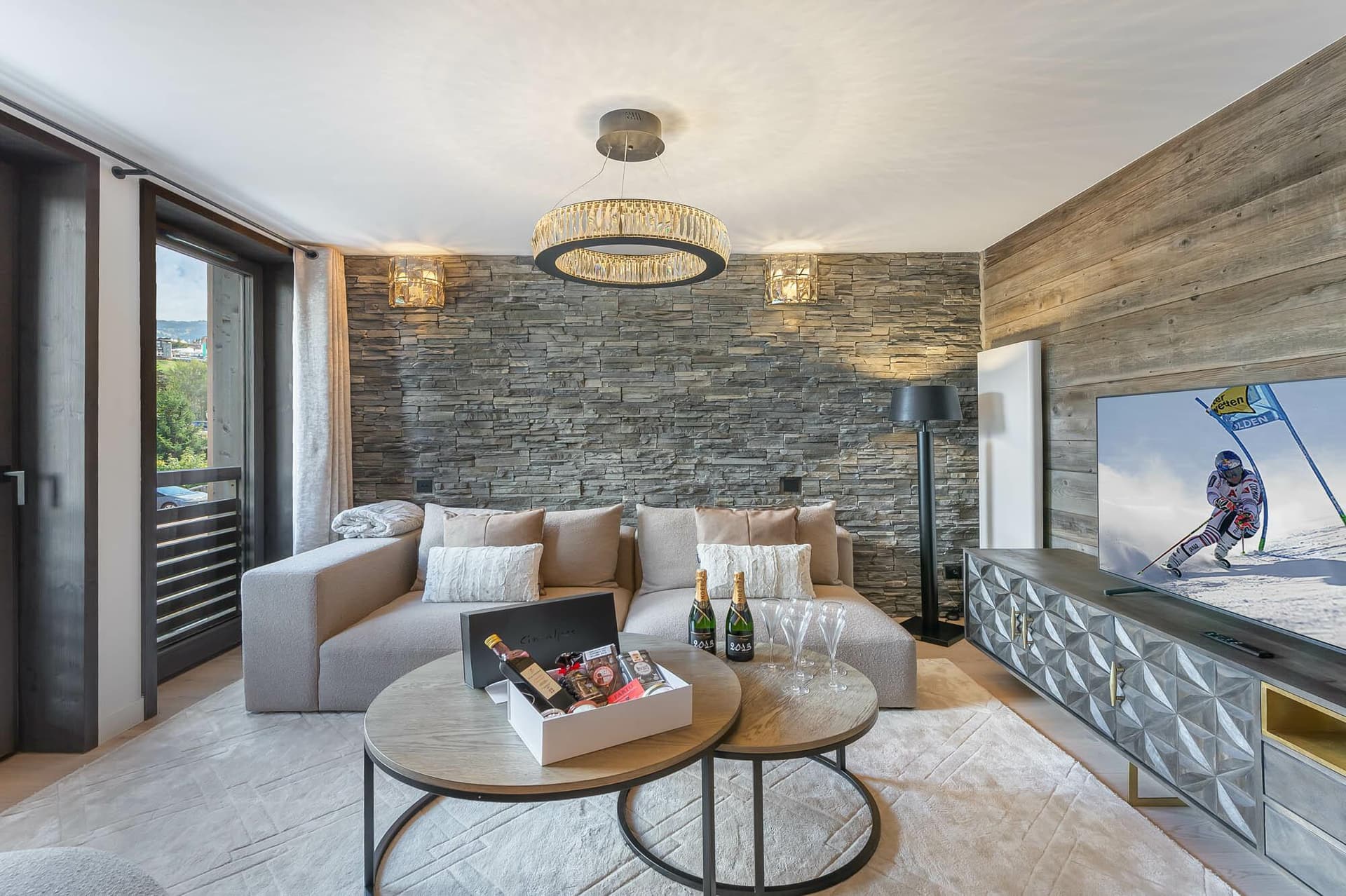 Chalet Alpamayor Maia, 4 chambres, Courchevel — photo 1 sur 21