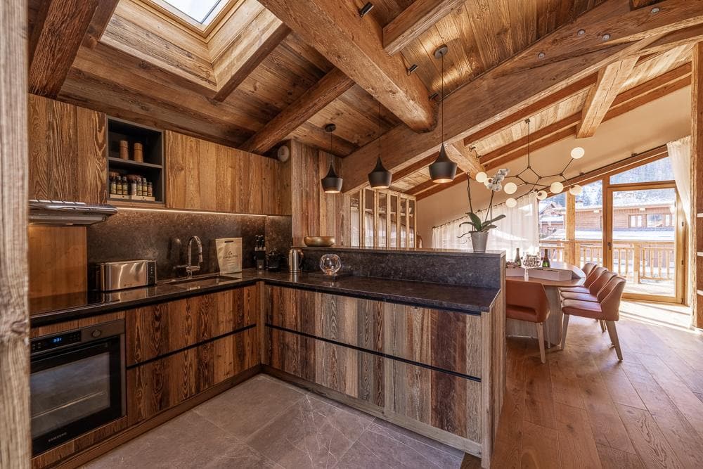 Chalet Bois des Barmes — Cuisine équipée — photo 8 sur 23