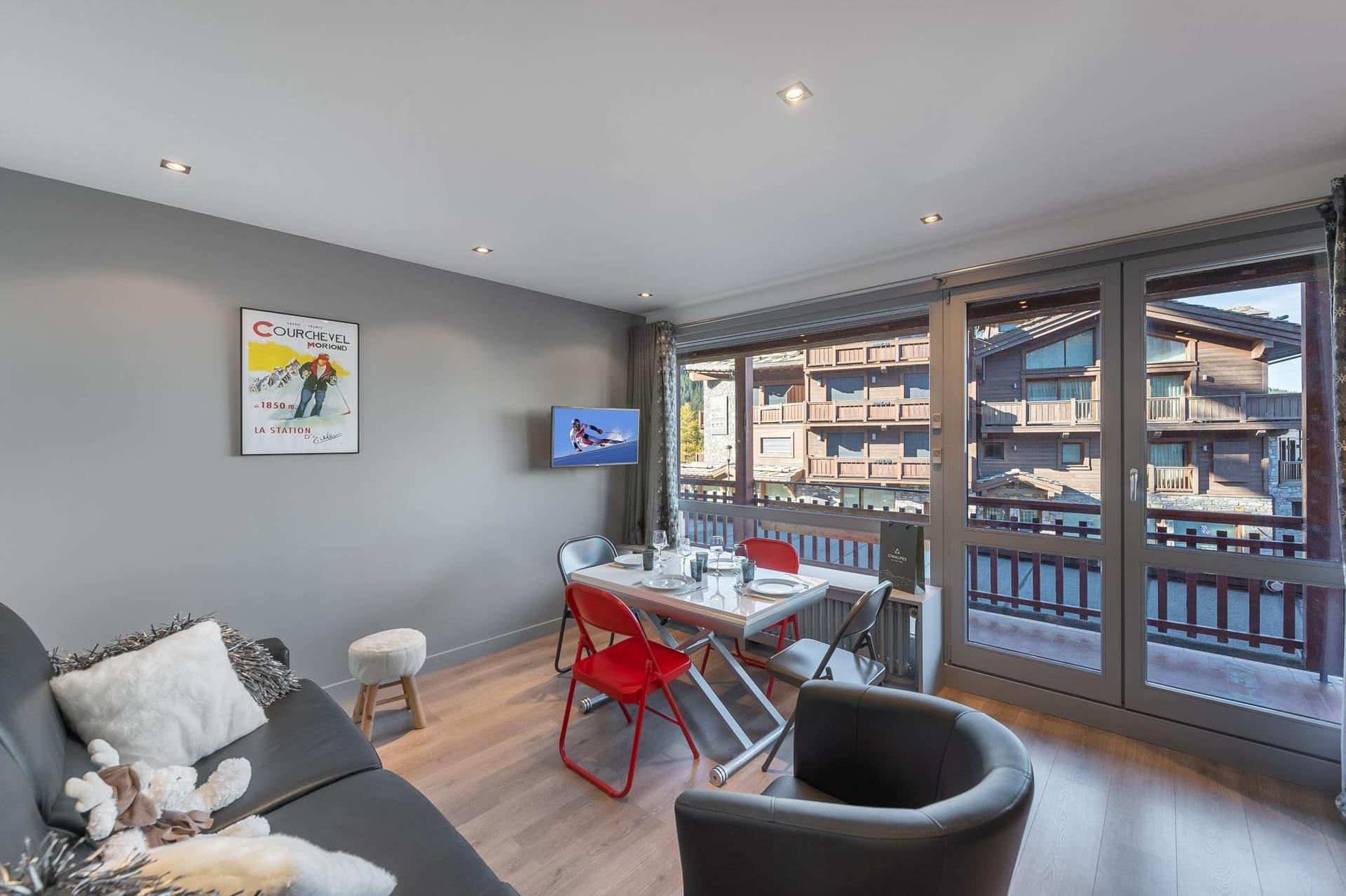 Appartement RE001C — Espace de vie — photo 4 sur 11