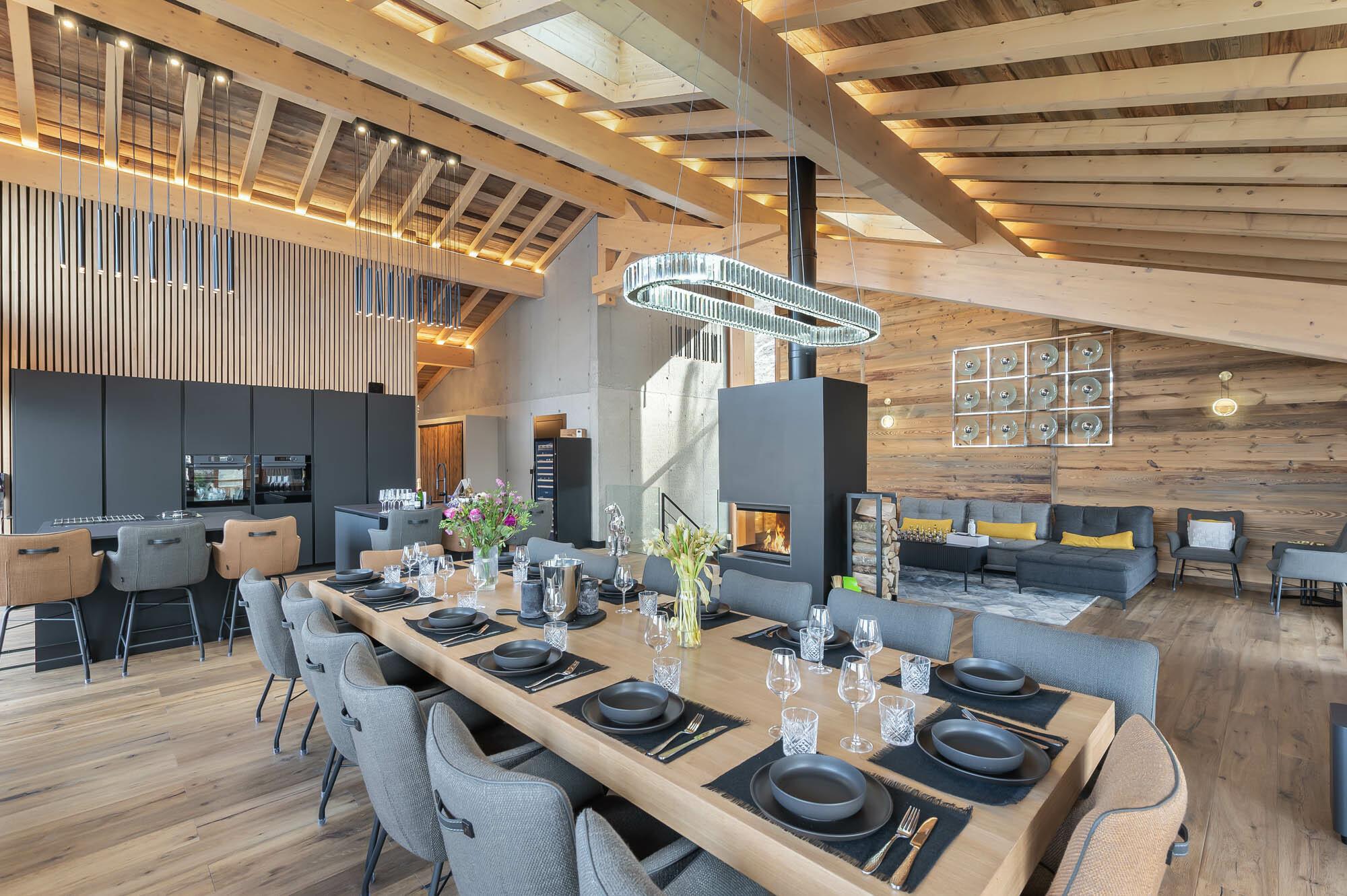Chalet R Family, 6 bedrooms, Megève — photo 1 of 30