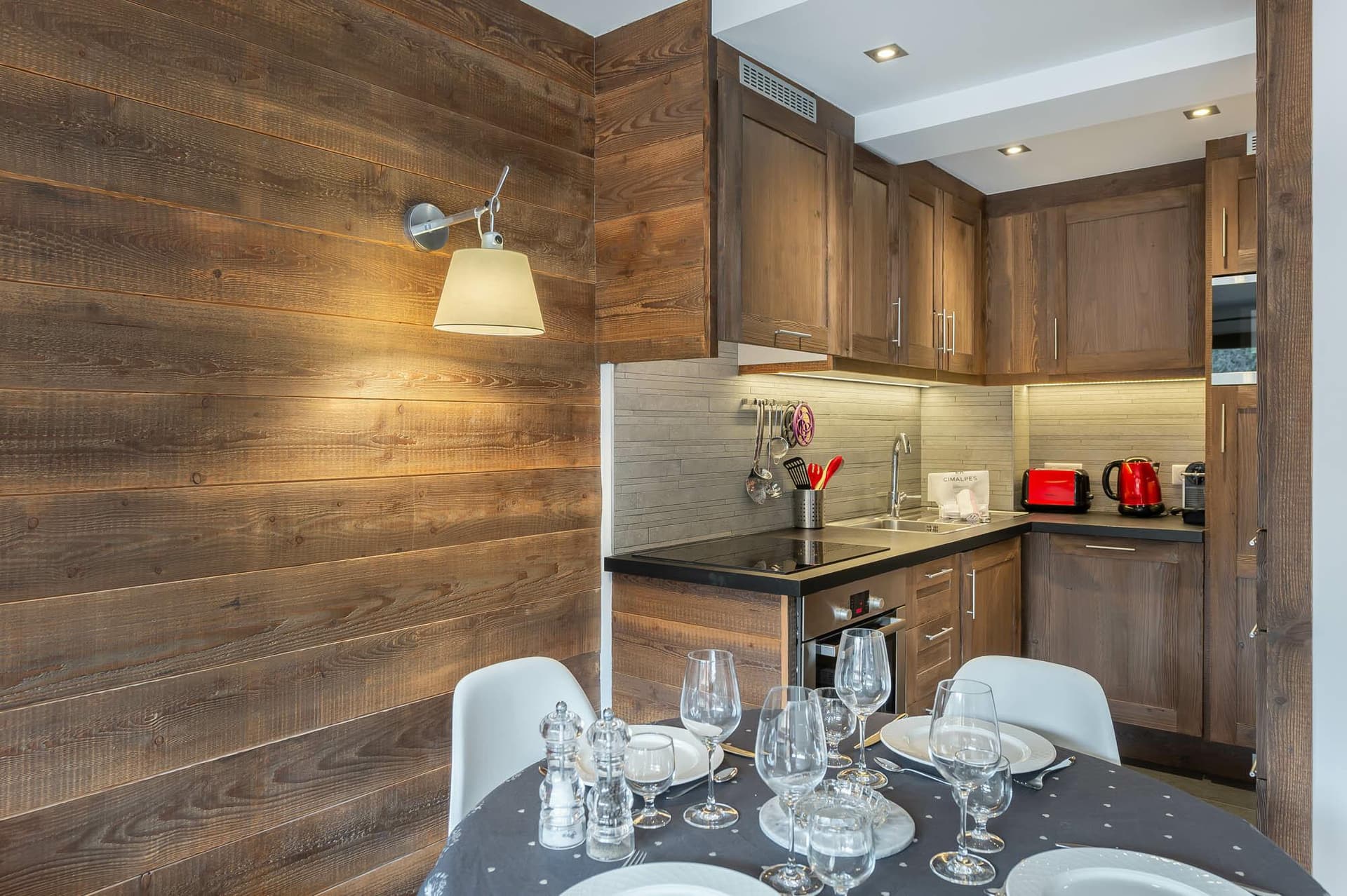 Appartement Lauzes 35 — Chambre luxueuse — photo 6 sur 13