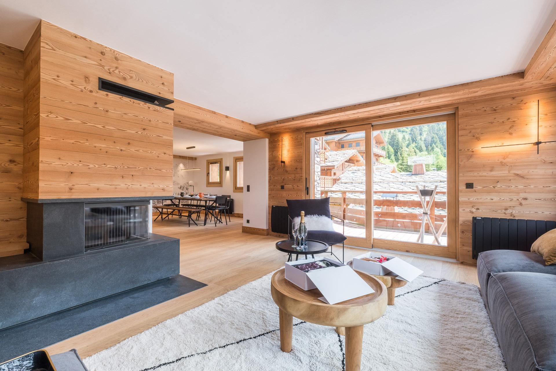 Chalet Clémentine, 5 bedrooms, Méribel — photo 1 of 26