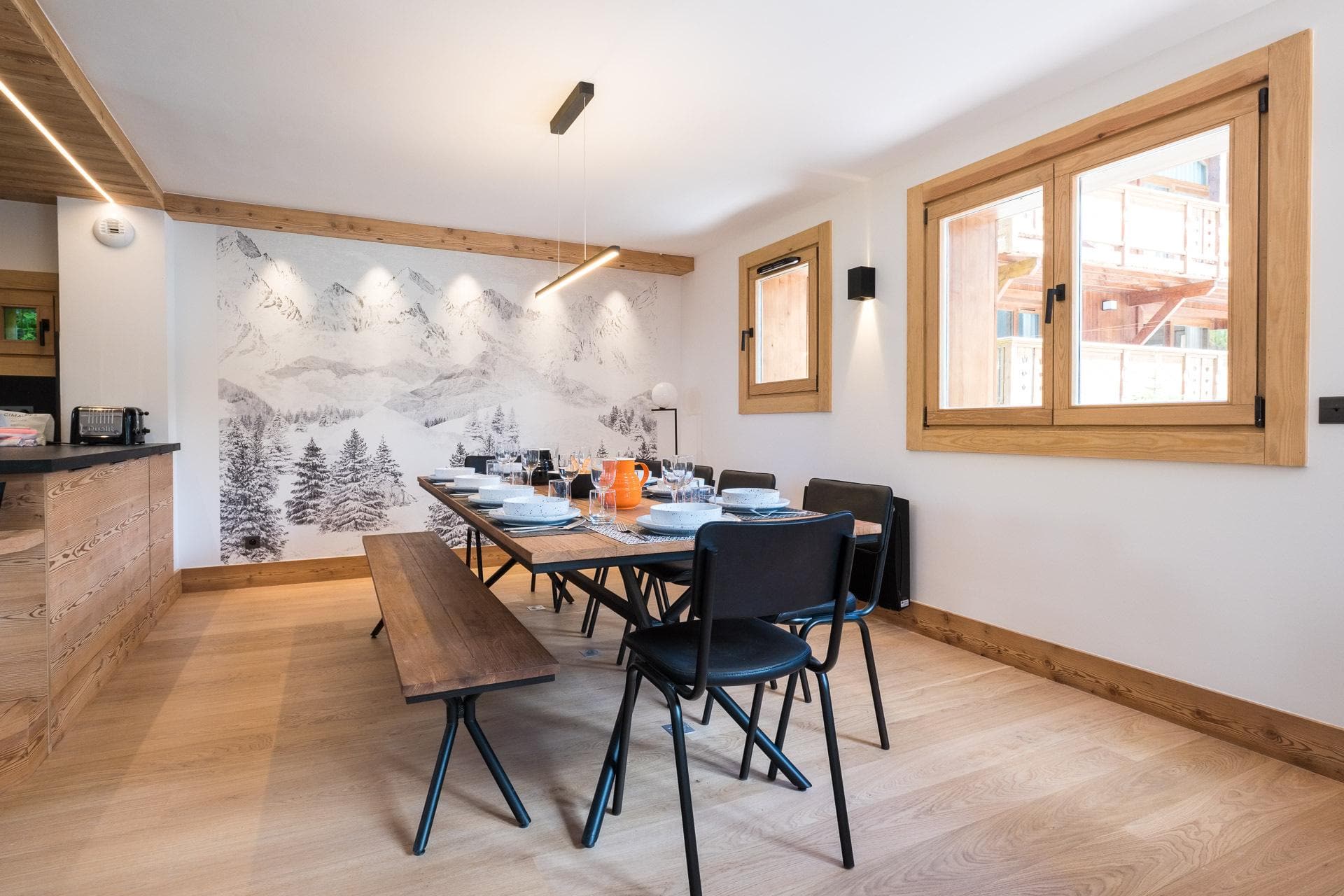 Chalet Clémentine — Luxury bedroom — photo 6 of 26