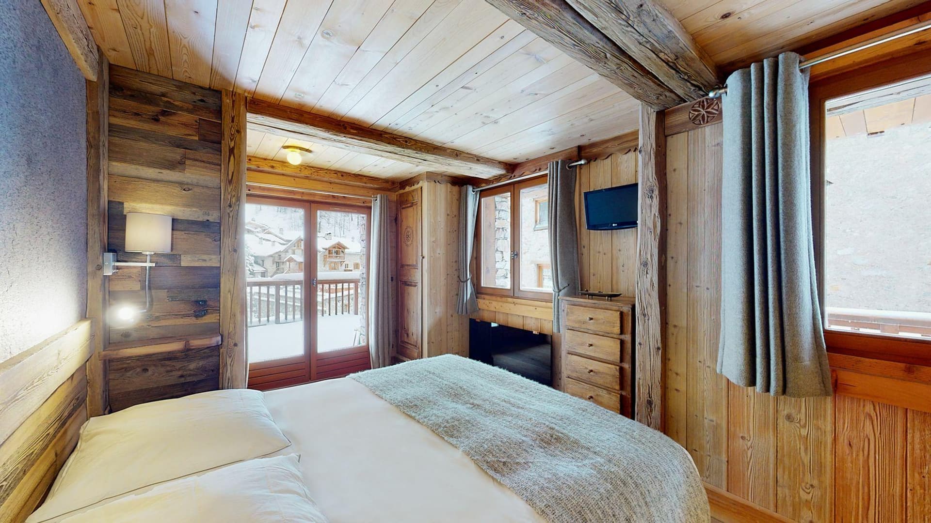 Chalet La Marsa — Salle de bain — photo 7 sur 13