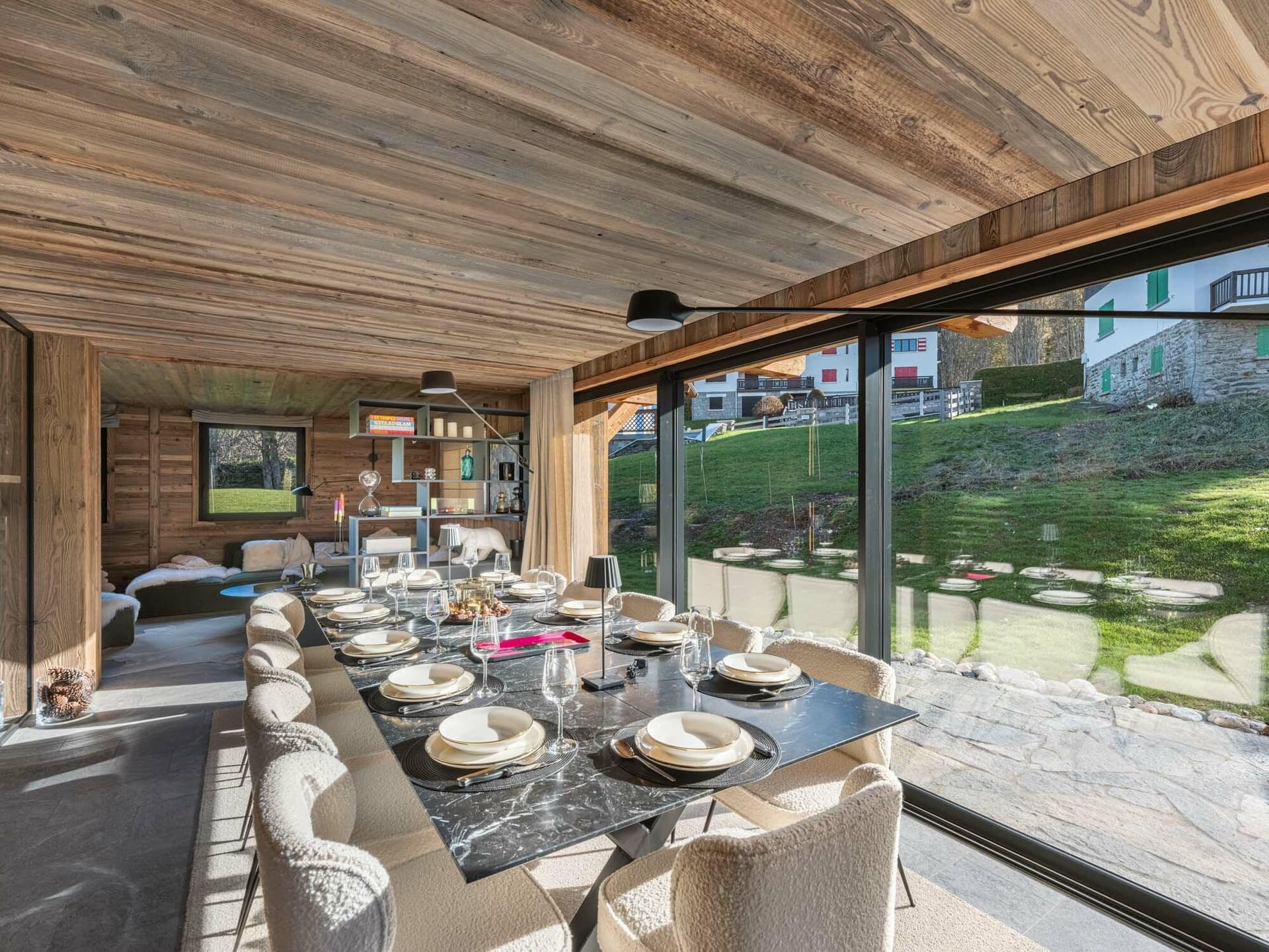 Chalet D'Ema — Espace de vie — photo 4 sur 25