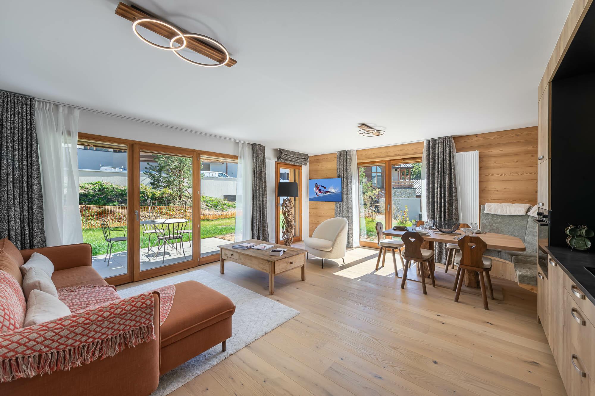 Appartement Silver Lodge C02, 2 bedrooms, Megève — photo 1 of 12