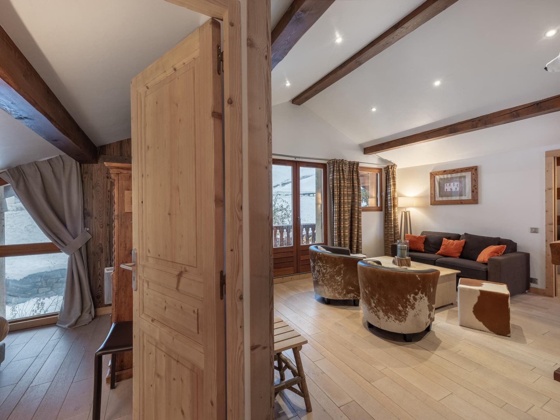 Appartement Bleuets 19 — Espace de vie — photo 4 sur 12