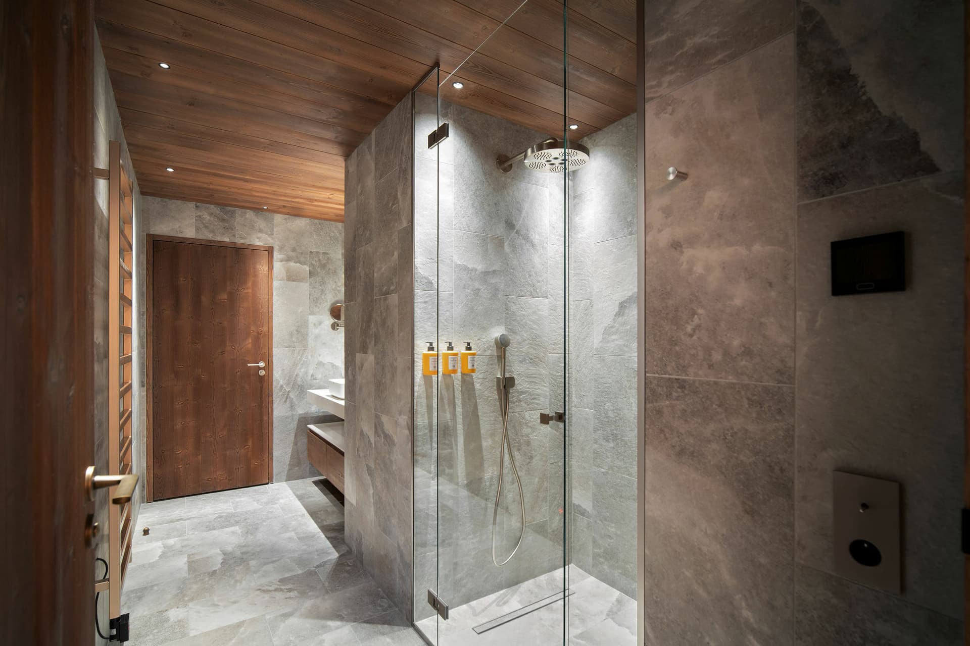 Appartement Atmosphère 402 — Salle de bain — photo 7 sur 31