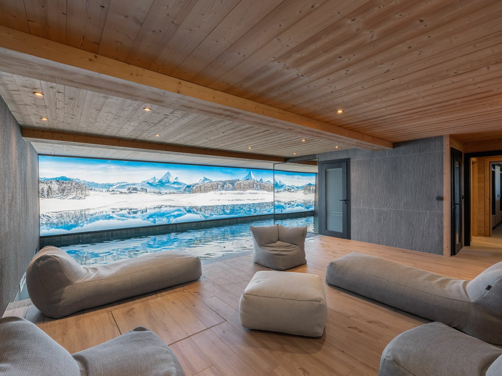 Chalet 180 Mont Blanc — Bathroom — photo 7 of 30