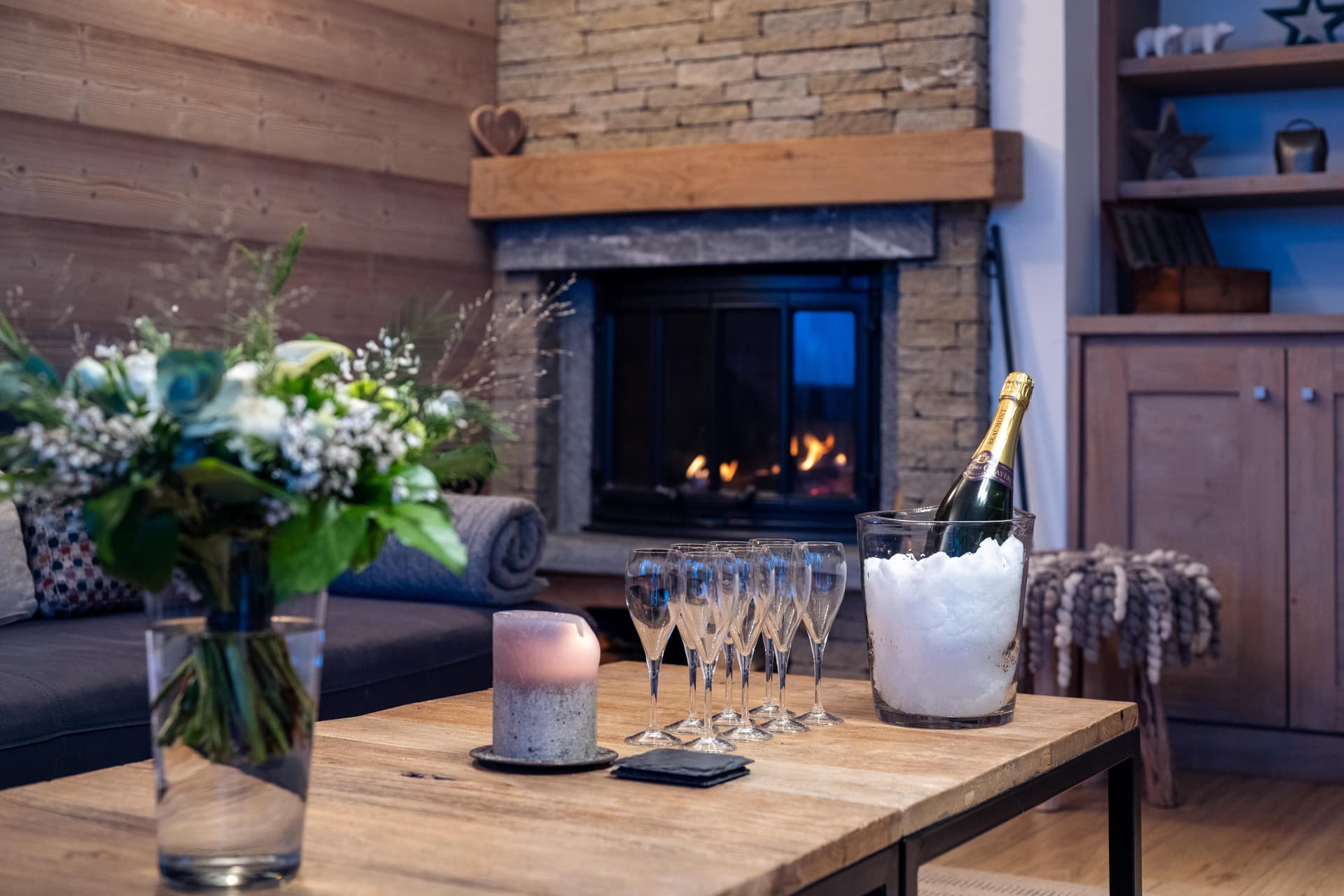 Chalet Marmottes — Living space — photo 4 of 21