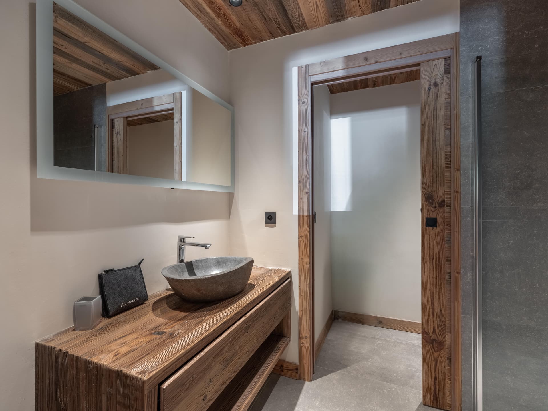 Chalet Grand Blanc — Salle de bain — photo 7 sur 22