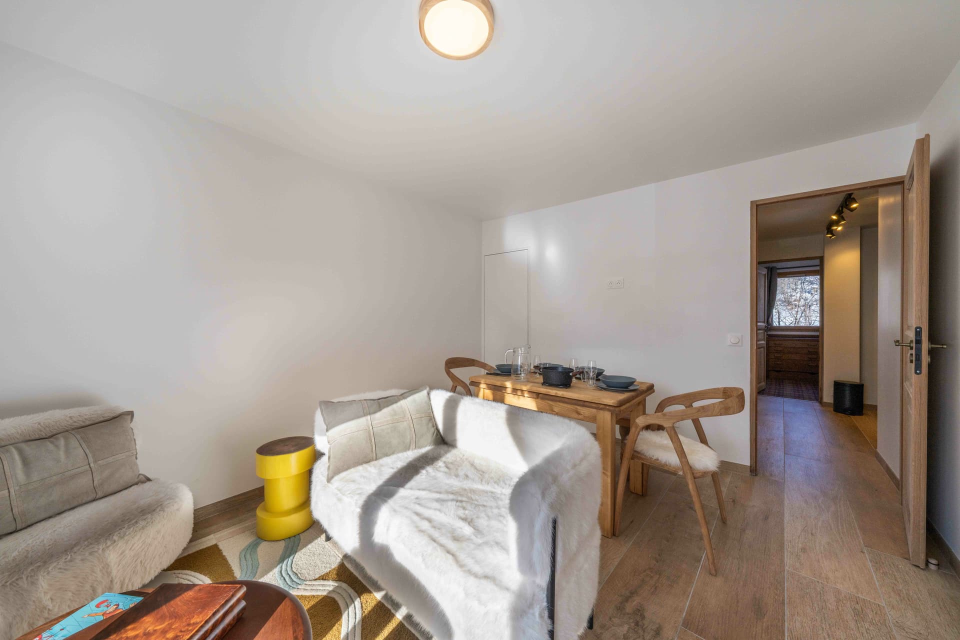 Appartement Rocher B — Intérieur élégant — photo 2 sur 11