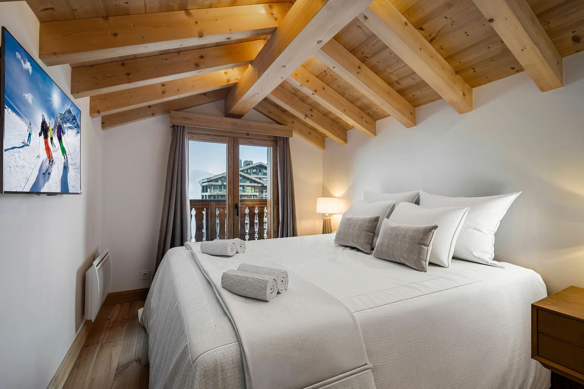Appartement Horlana — Luxury bedroom — photo 6 of 15