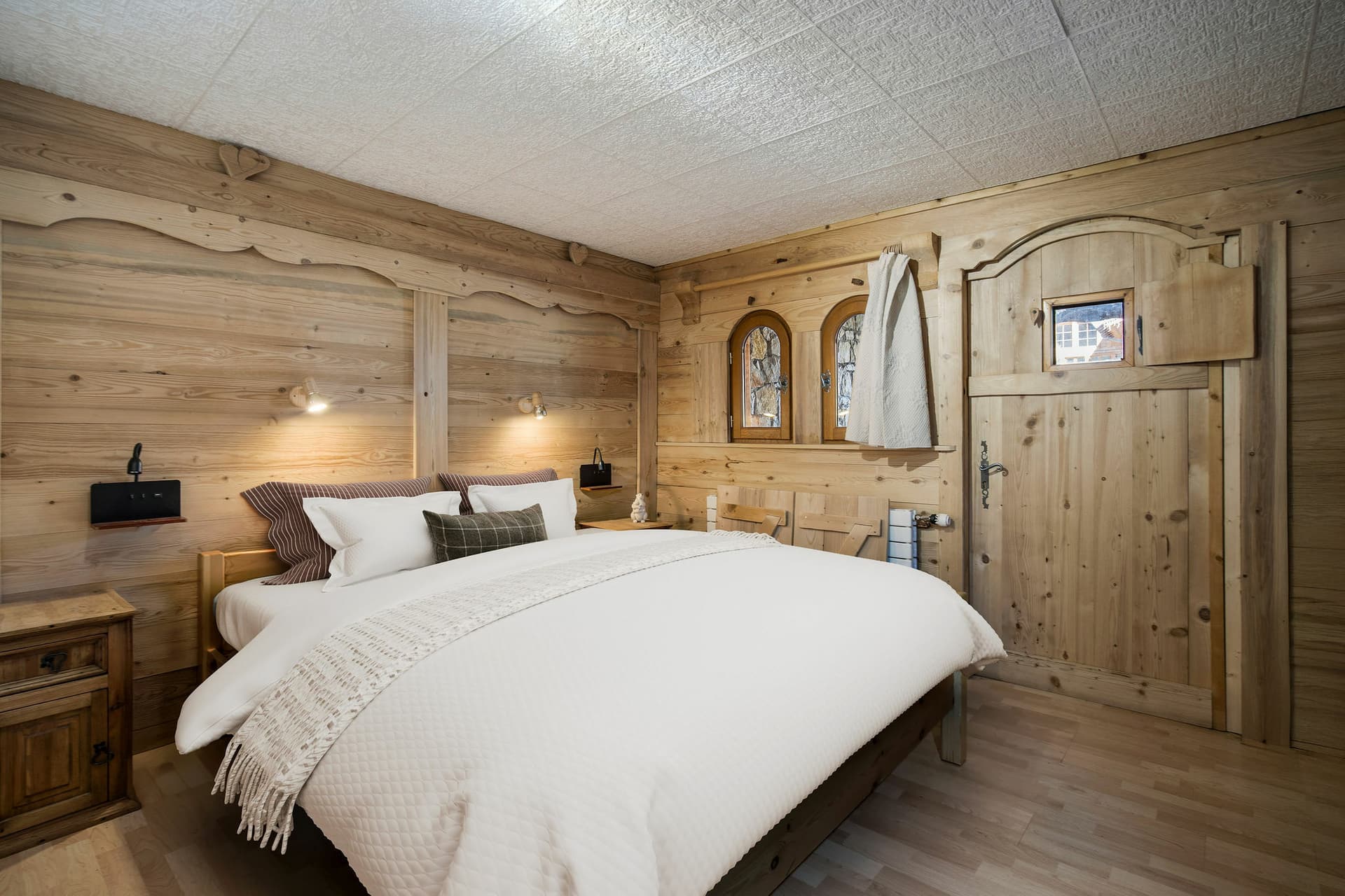 Chalet L'Ecureuil sur le toit — Cuisine équipée — photo 8 sur 16