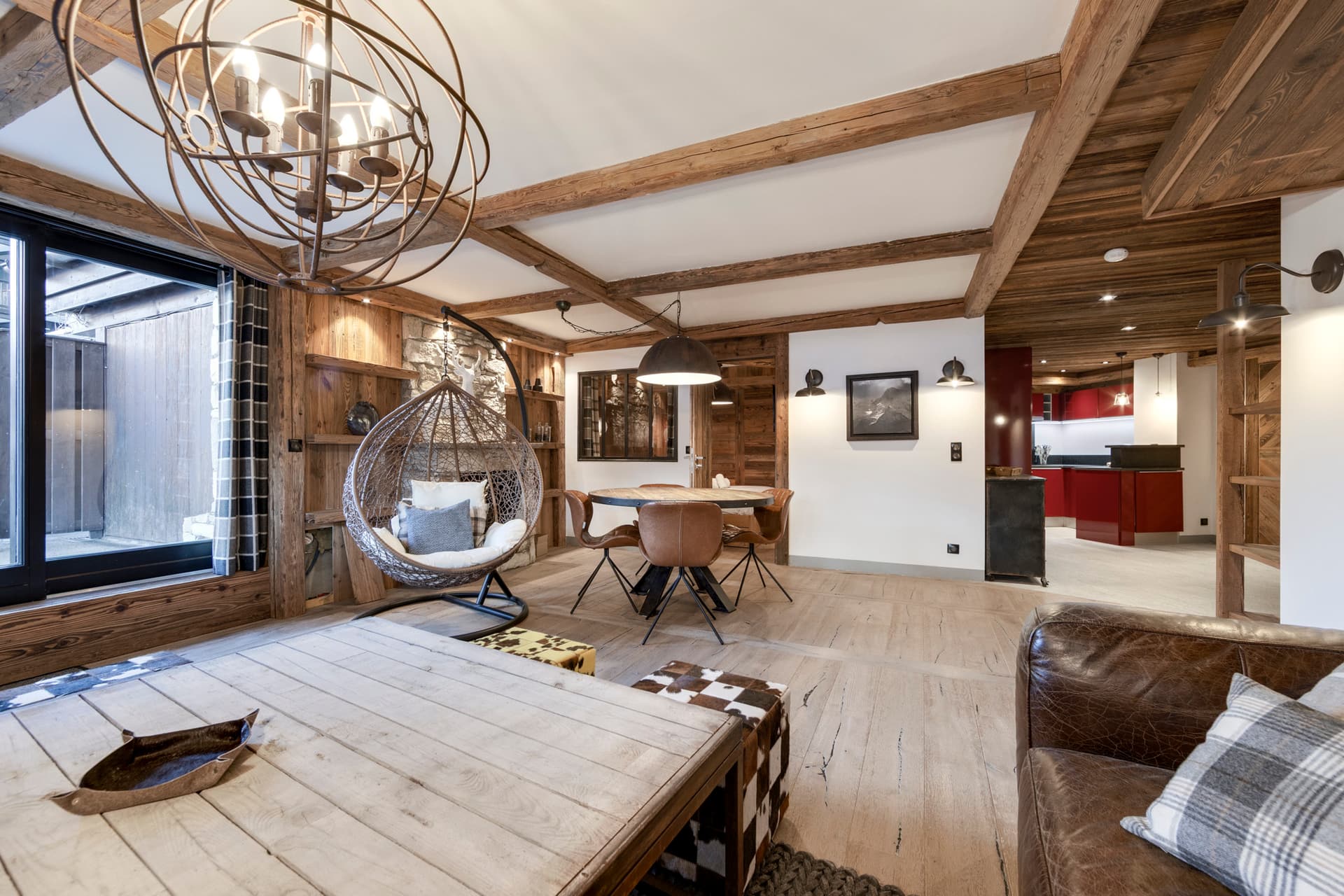 Appartement Savoie 11 — Intérieur élégant — photo 2 sur 13