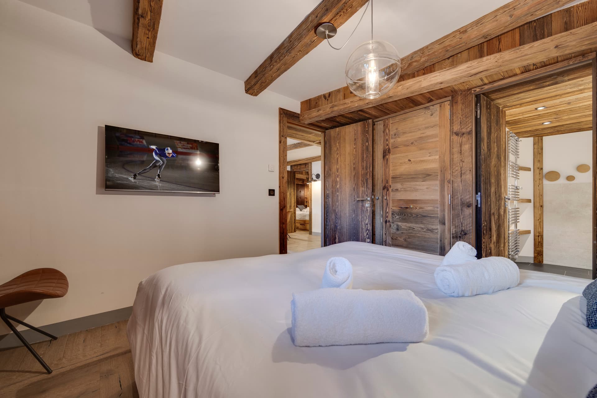 Appartement Savoie 11 — Chambre luxueuse — photo 6 sur 13