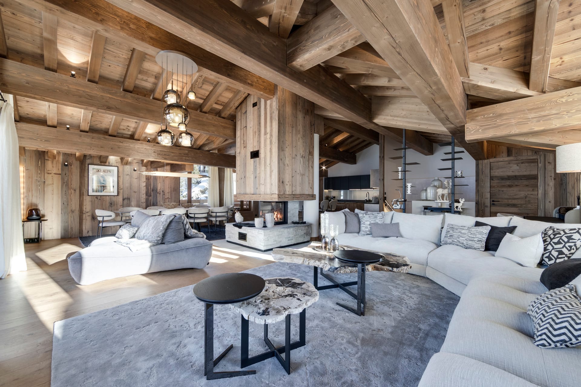 Appartement Bergerie 203, 4 bedrooms, Val d'Isère — photo 1 of 17