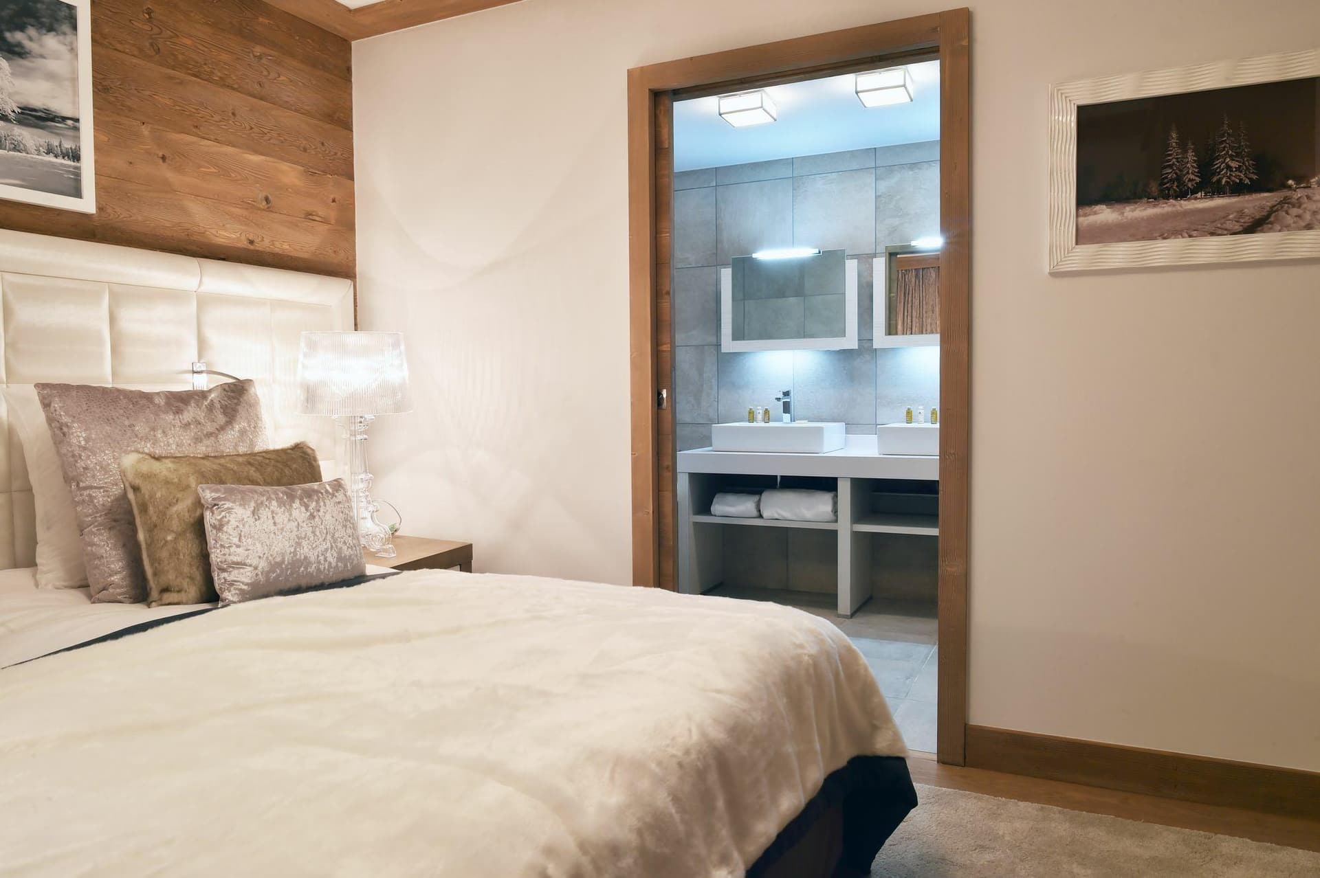 Appartement Carré Blanc 111 — Bathroom — photo 7 of 12