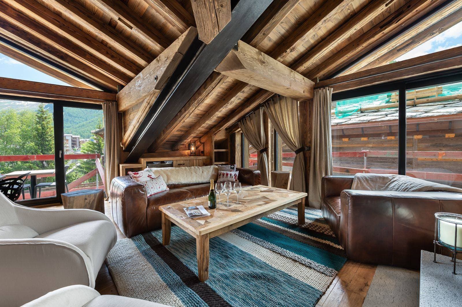 Chalet Ours Noir — Chambre luxueuse — photo 6 sur 23