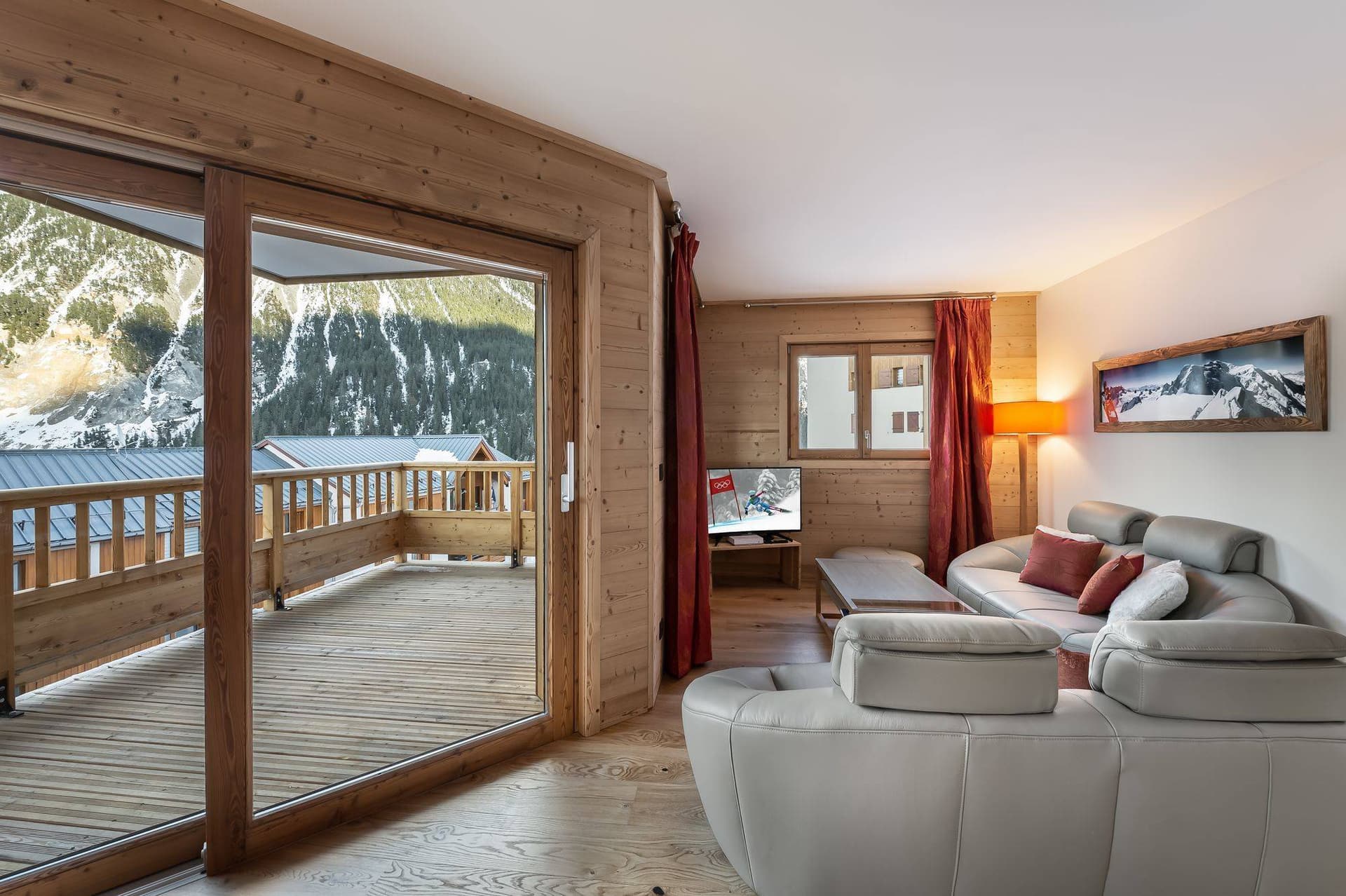 Appartement Chantemerle 101, 3 bedrooms, Courchevel — photo 1 of 10
