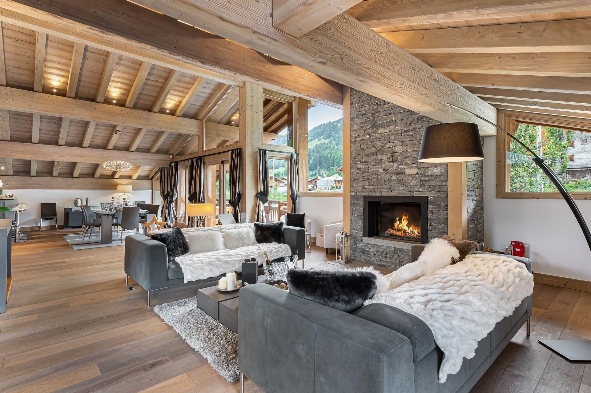 Chalet Le Grand Tetras — Espace de vie — photo 4 sur 16