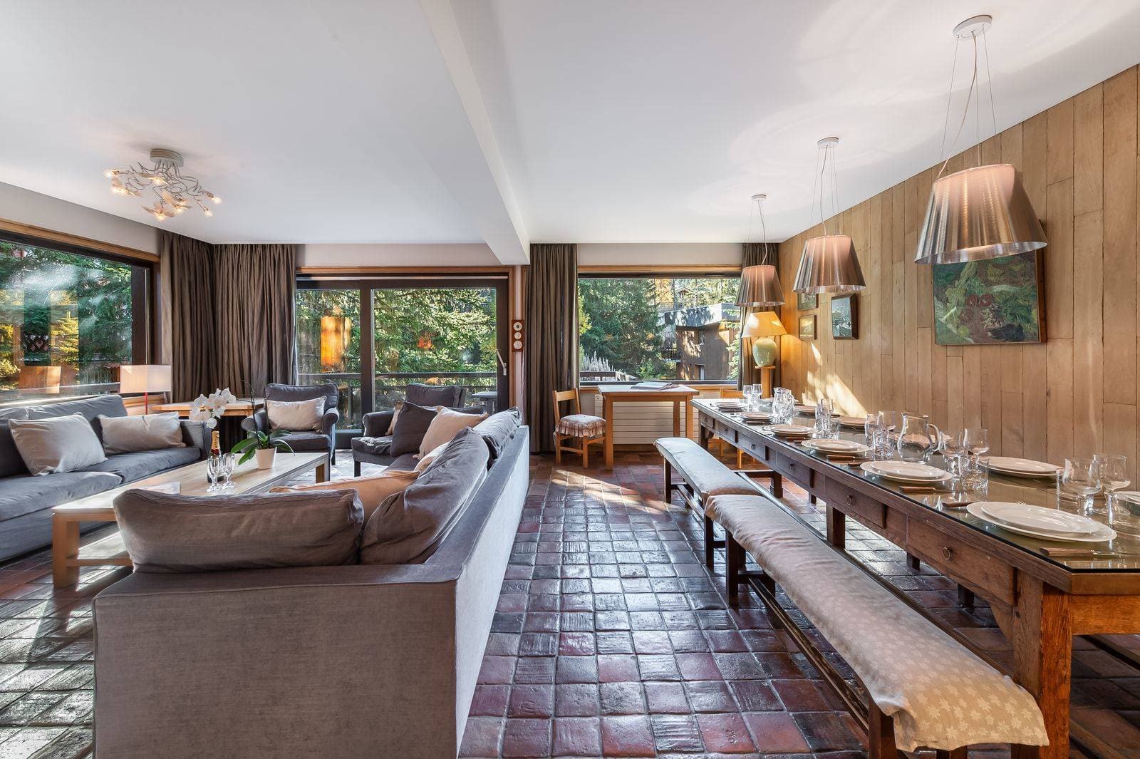 Chalet Gros Caillou — Living space — photo 4 of 24