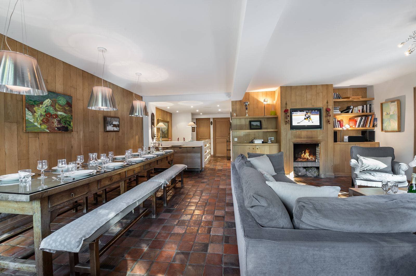 Chalet Gros Caillou — Luxury bedroom — photo 6 of 24