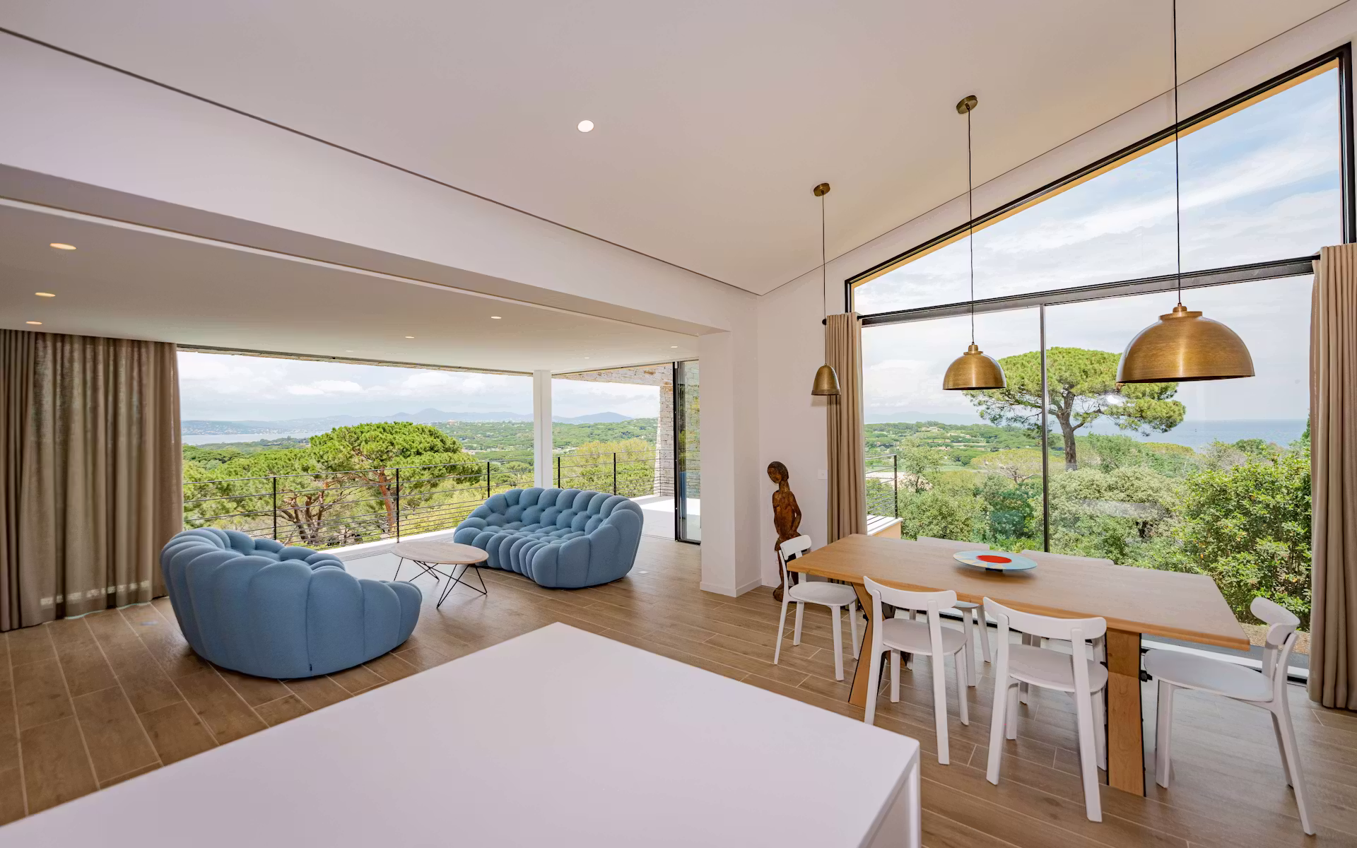 Thalassa Salins — Elegant interior — photo 2 of 13